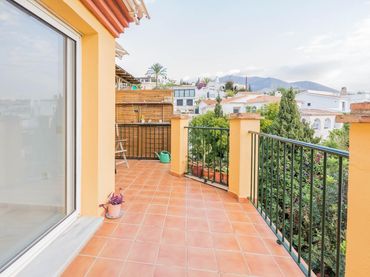 Adosado con jardín en venta en Torreblanca del Sol