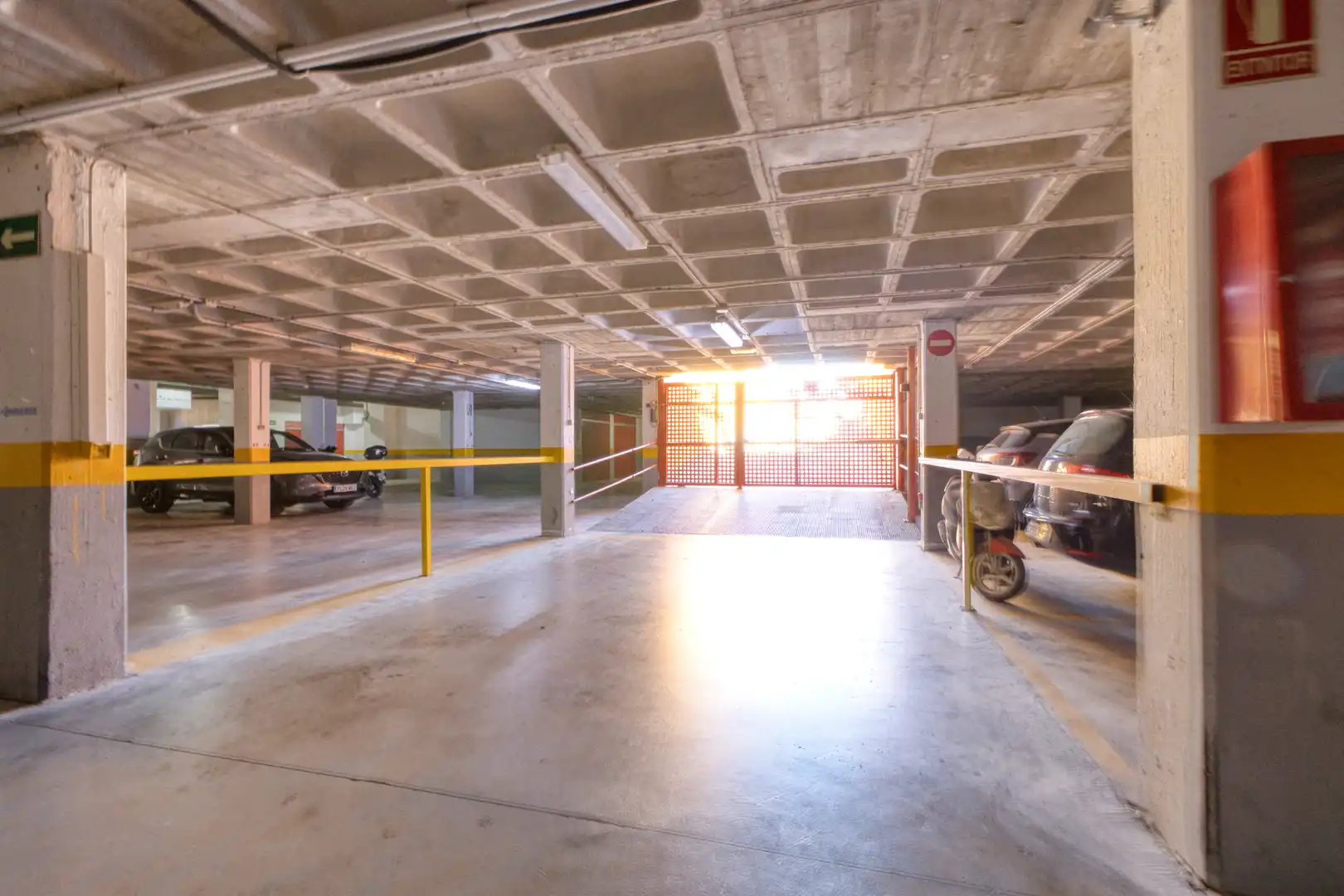 Parking de Piso en venta en Villajoyosa / La Vila Joiosa con Terraza, Horno y Piscina comunitaria