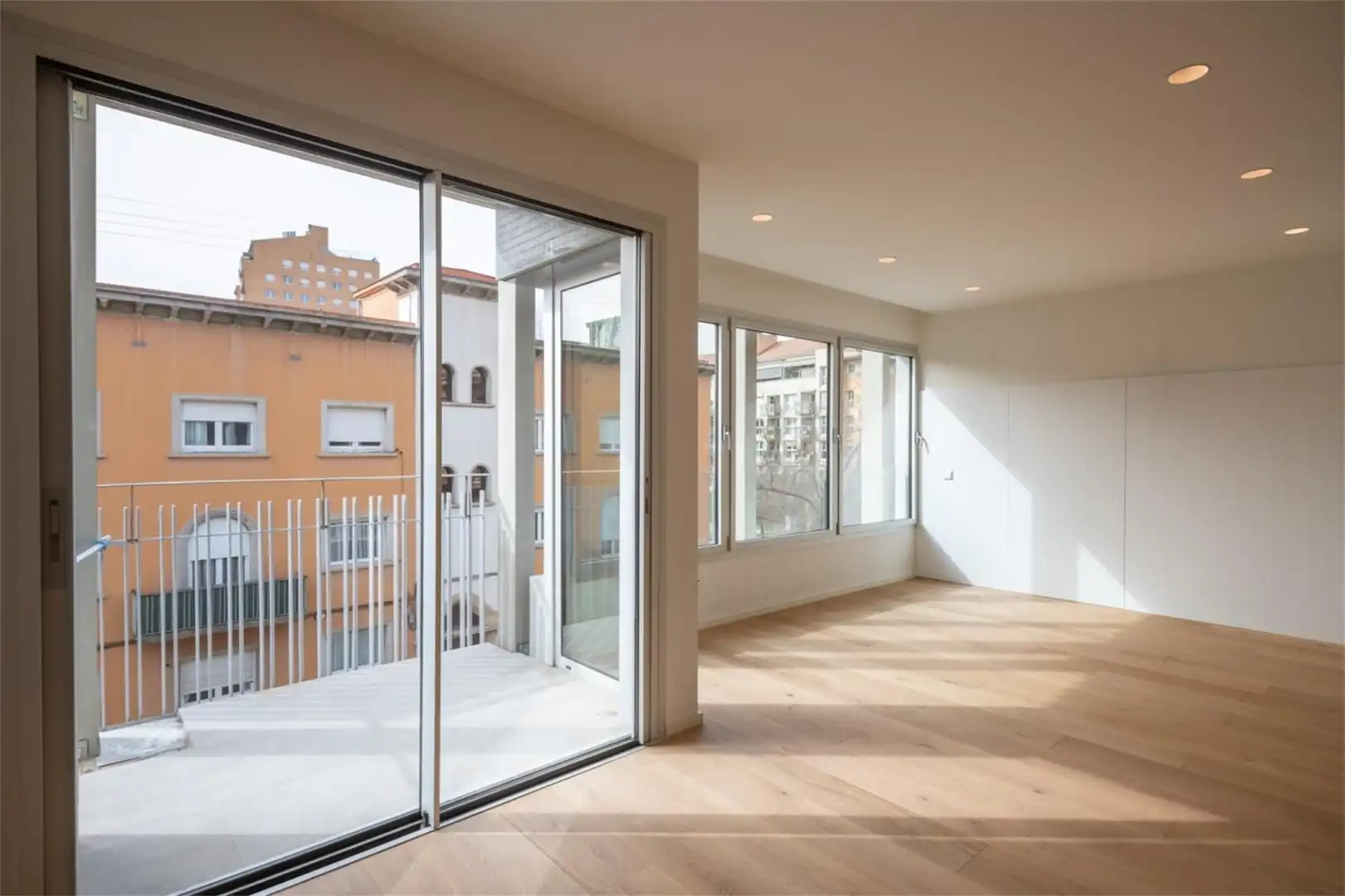 Flat for sale in Carrer Migdia, 63, Eixample Sud – Migdia