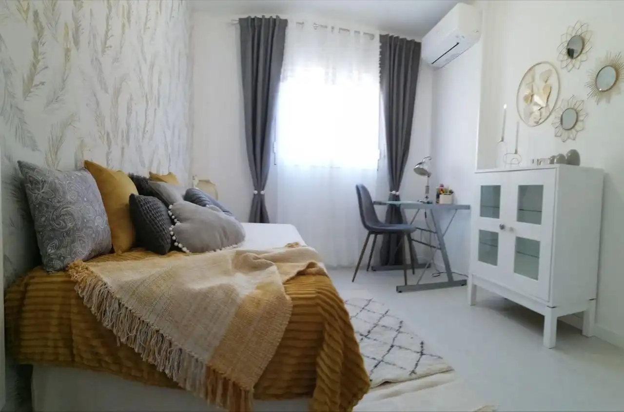 Habitación de Dúplex en venta en Galapagar con Trastero, Amueblado y Horno