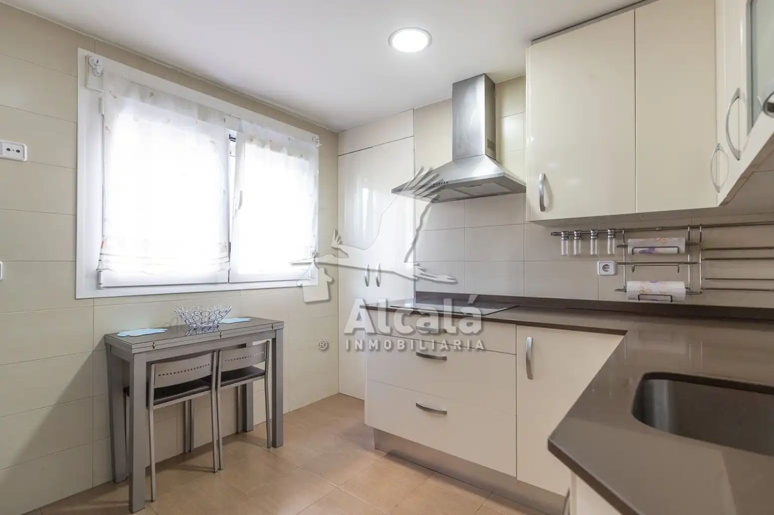 Cocina de Piso en venta en Alcalá de Henares con Aire acondicionado, Calefacción y Parquet