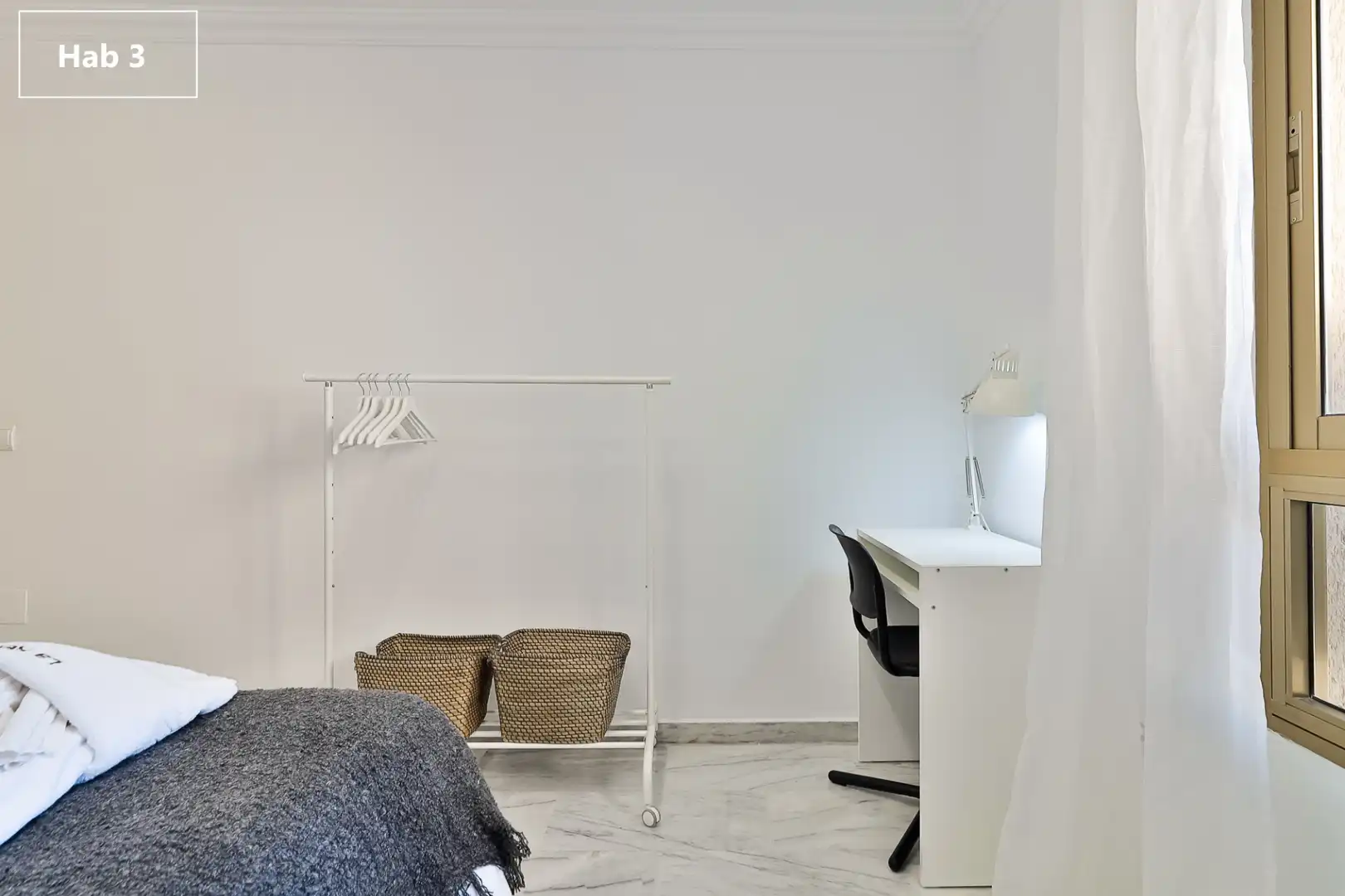 Habitación de Piso de alquiler en Málaga con Aire acondicionado, Amueblado y Internet