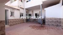 Exterior view of House or chalet for sale in Guardamar del Segura  with Air Conditioner, Terrace and Storage room