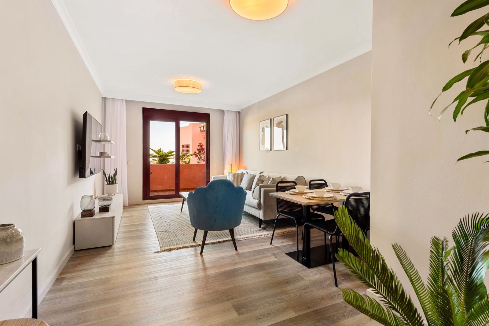 Living room of Apartment for sale in Benahavís  with Air Conditioner and Terrace