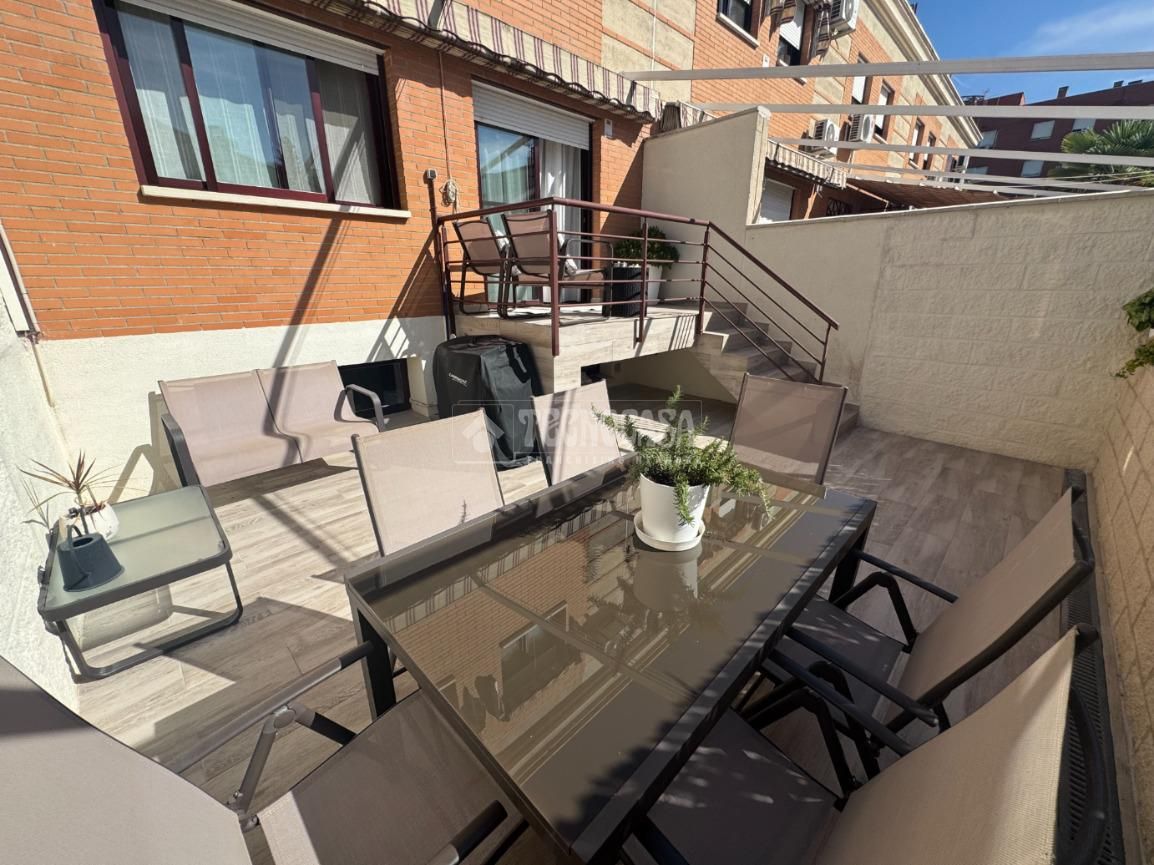 Terrassa de Casa adosada en venda en Alcalá de Henares amb Aire condicionat, Calefacció i Terrassa
