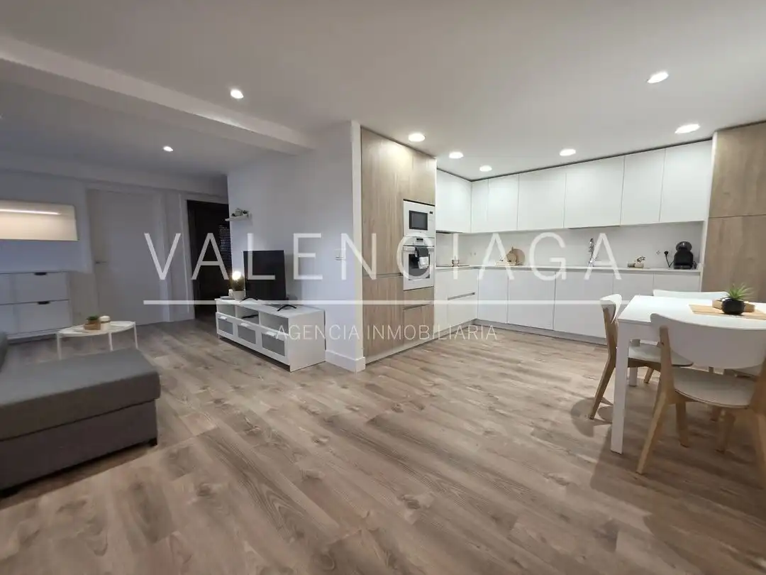 Piso en venta en Lazkao con Calefacción y Amueblado