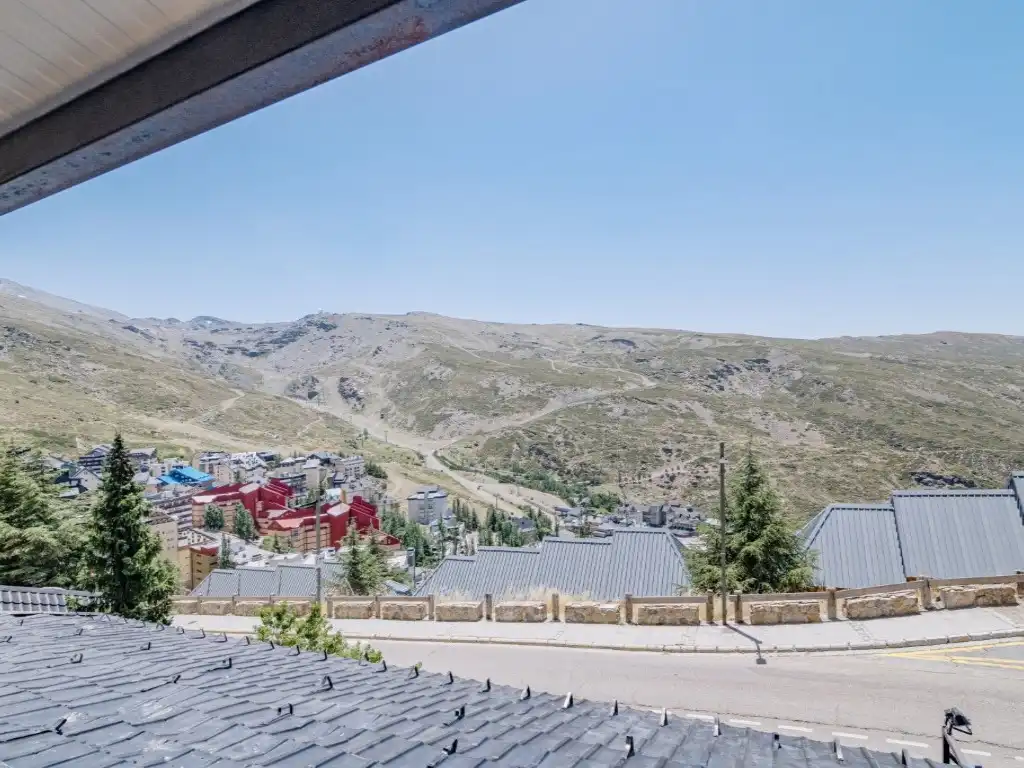 Vista exterior de Apartament en venda en Sierra Nevada amb Terrassa i Moblat