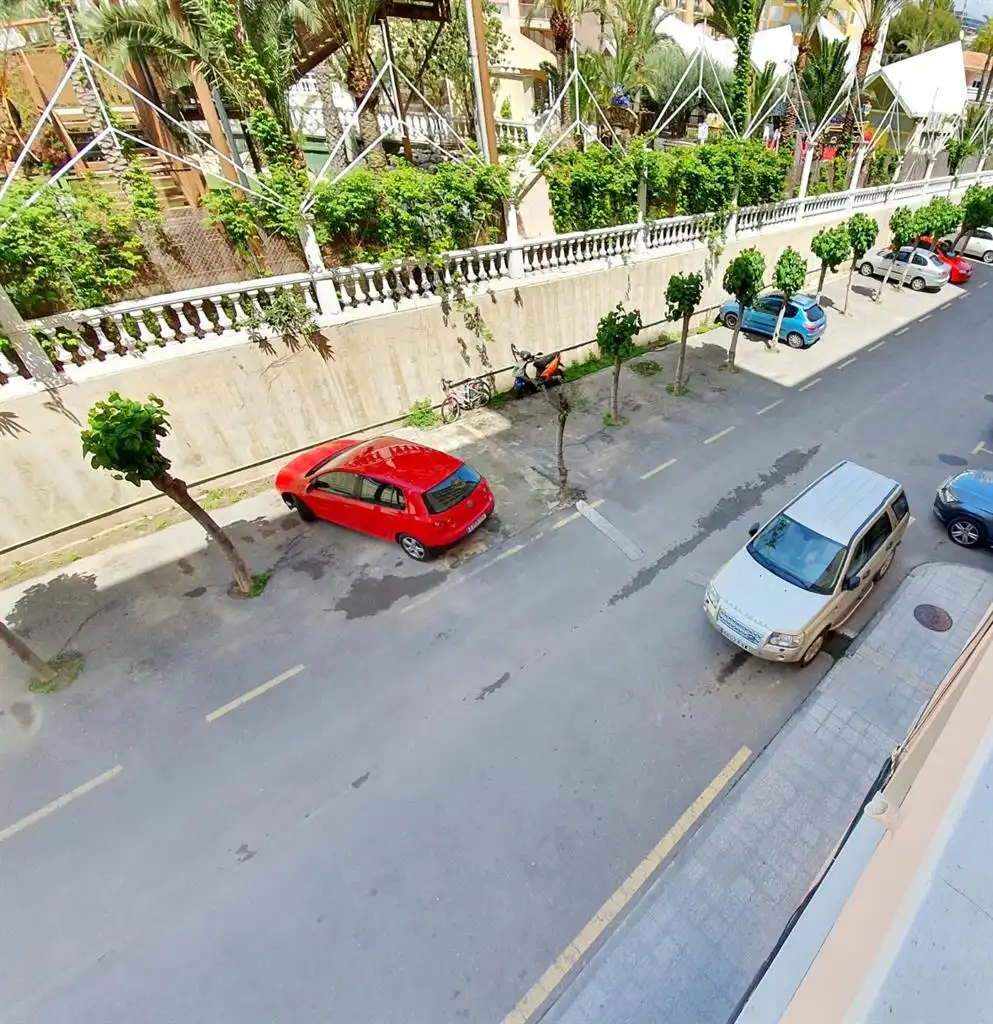 Parking de Dúplex de alquiler en Villajoyosa / La Vila Joiosa con Piscina y Amueblado