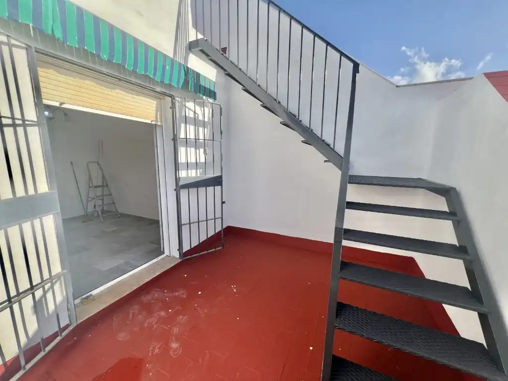 Terrassa de Casa adosada en venda en Dos Hermanas