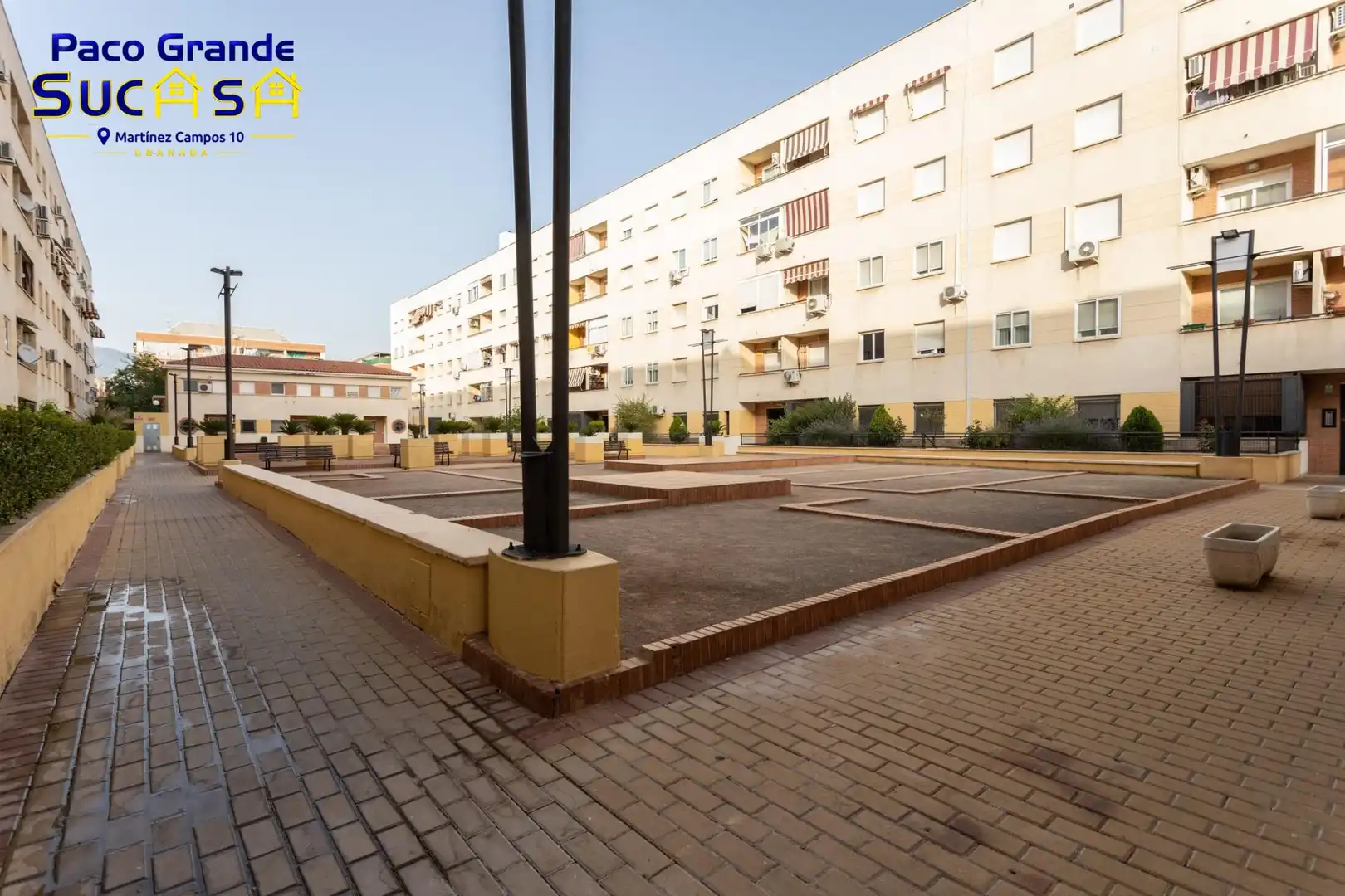 Exterior view of Flat for sale in Granada  with Heating, Terrace and Furnished