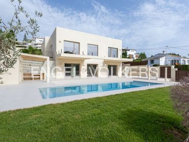 Casa con piscina en venta en Cap Martí - El Tossalet - Pinomar