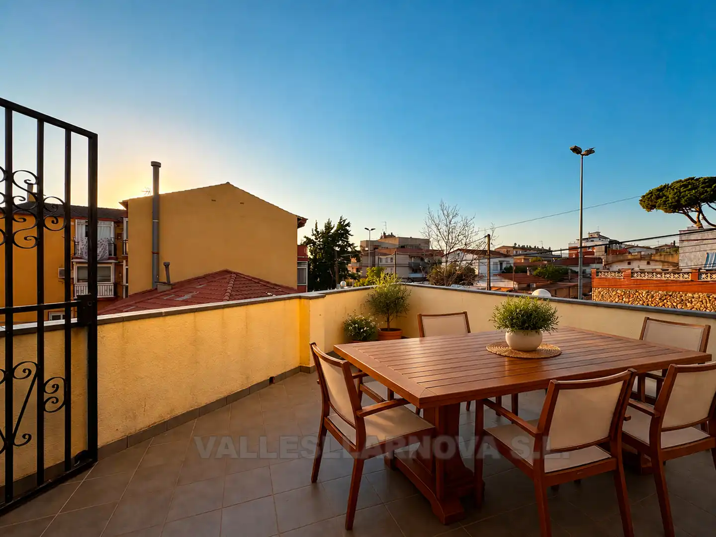 Terrassa de Casa adosada en venda en Barri de Lourdes - Gallecs