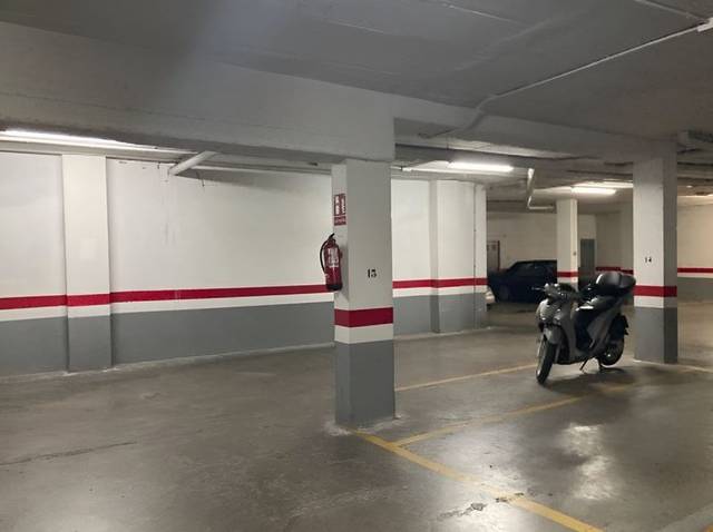 Garaje en Venta en Carrer del Lliri, 9 en El Grau