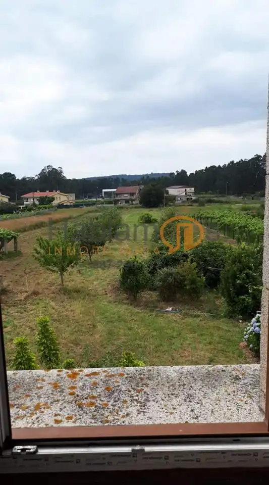 Casa o xalet en venda en Sanxenxo amb Jardí privat