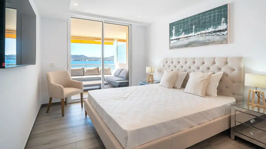 Habitación de Apartamento en venta en Calvià con Aire acondicionado, Terraza y Amueblado