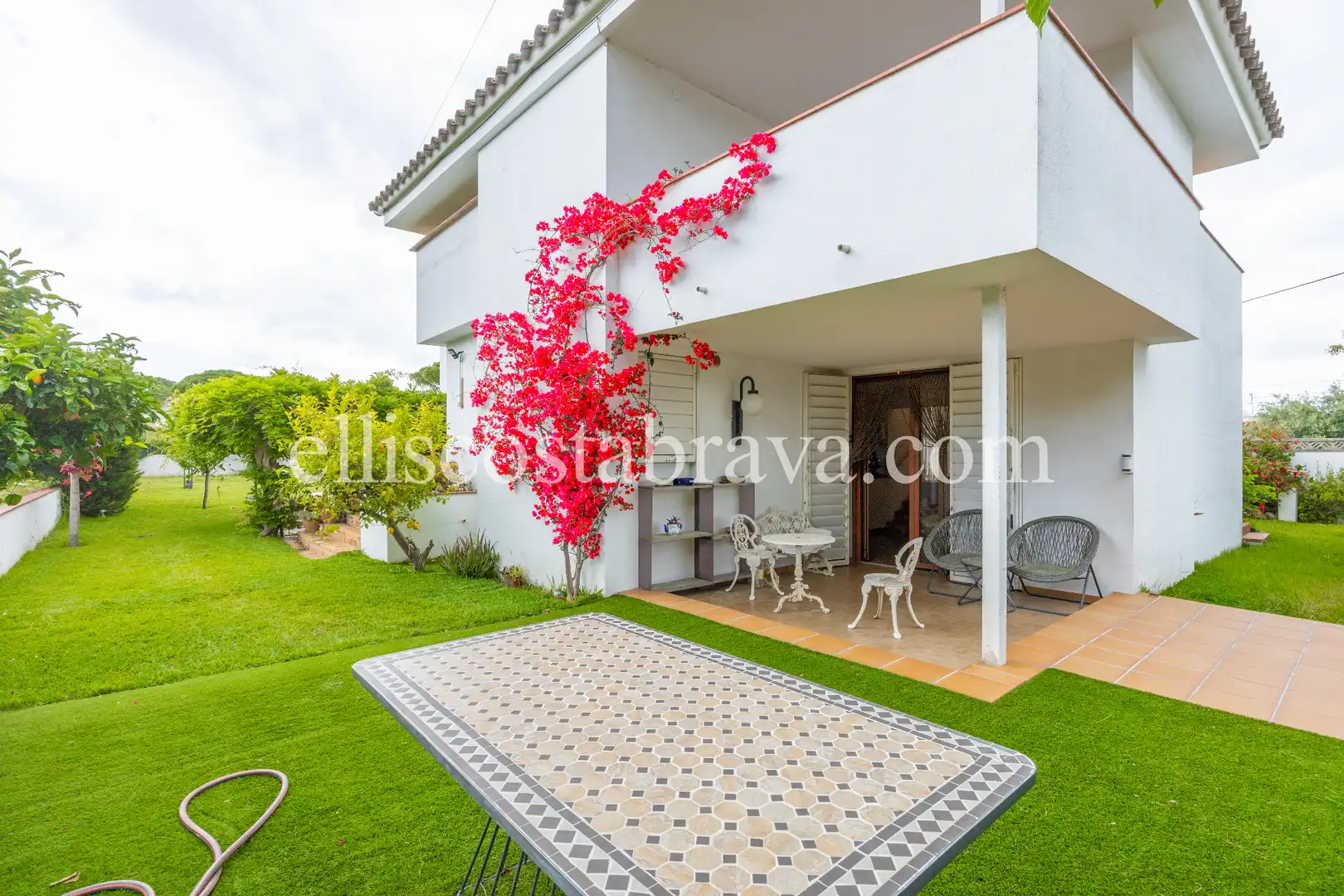 Jardí de Casa o xalet en venda en L'Escala amb Aire condicionat, Calefacció i Jardí privat