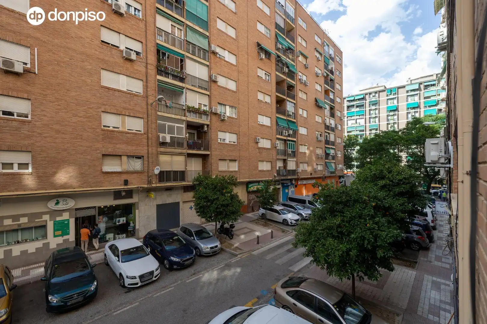Vista exterior de Piso en venta en Granada con Terraza y Amueblado