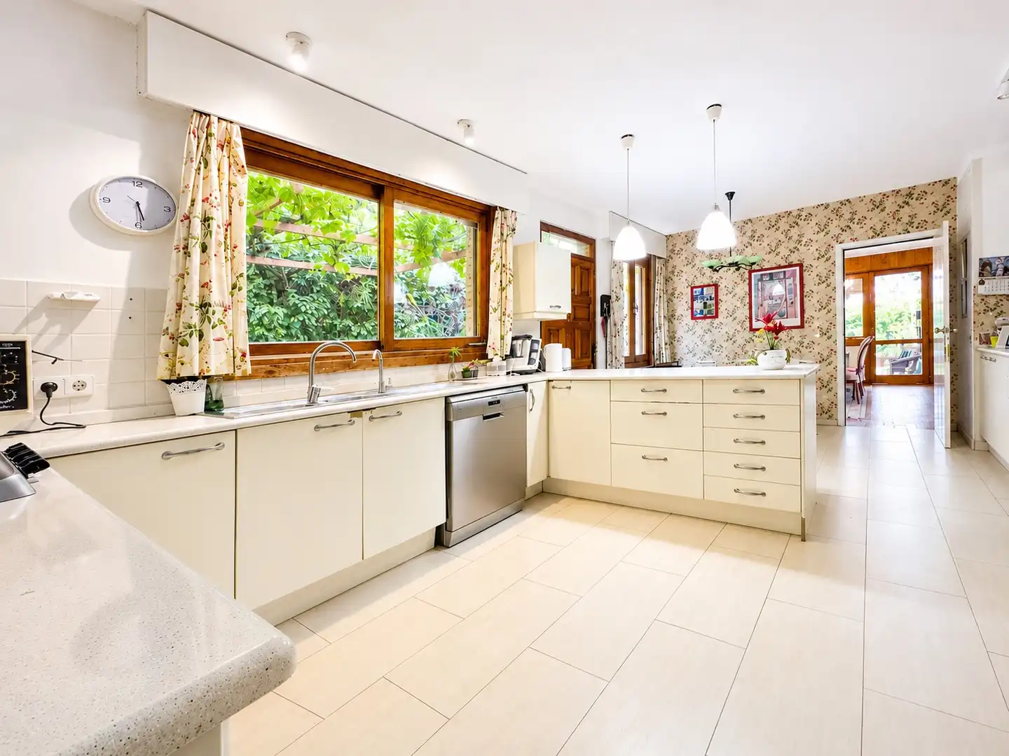 Kitchen of Houses for sale in Madrid  with Heating, Private garden and Parquet flooring