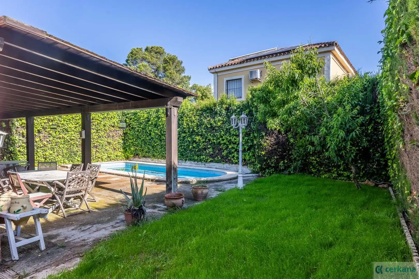 Chalet con piscina en venta en Rosales los, imagen 10