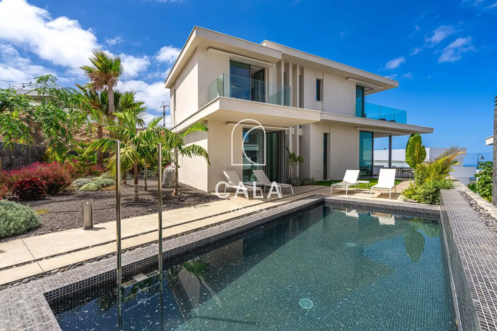 Vista exterior de Casa o chalet en venta en Guía de Isora con Aire acondicionado, Calefacción y Terraza
