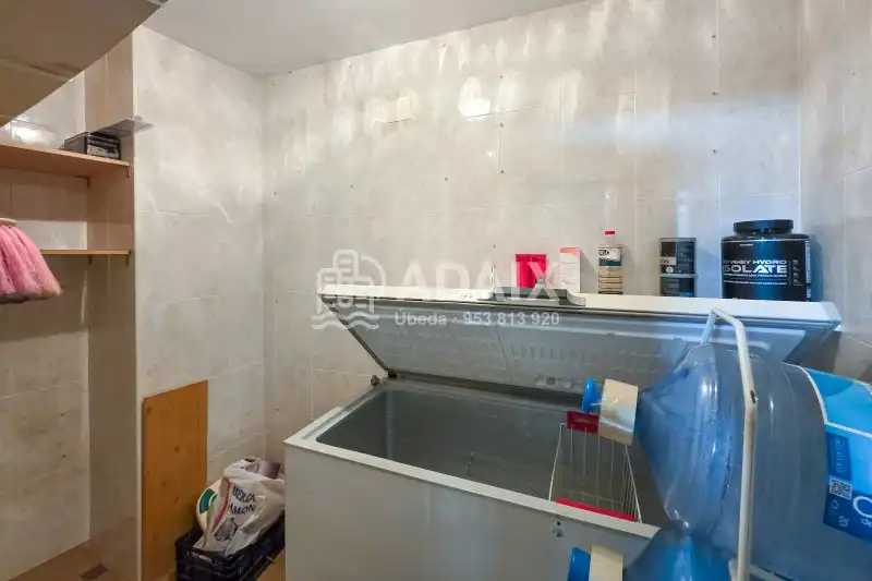 Casa o xalet en venda en Úbeda amb Aire condicionat, Terrassa i Traster