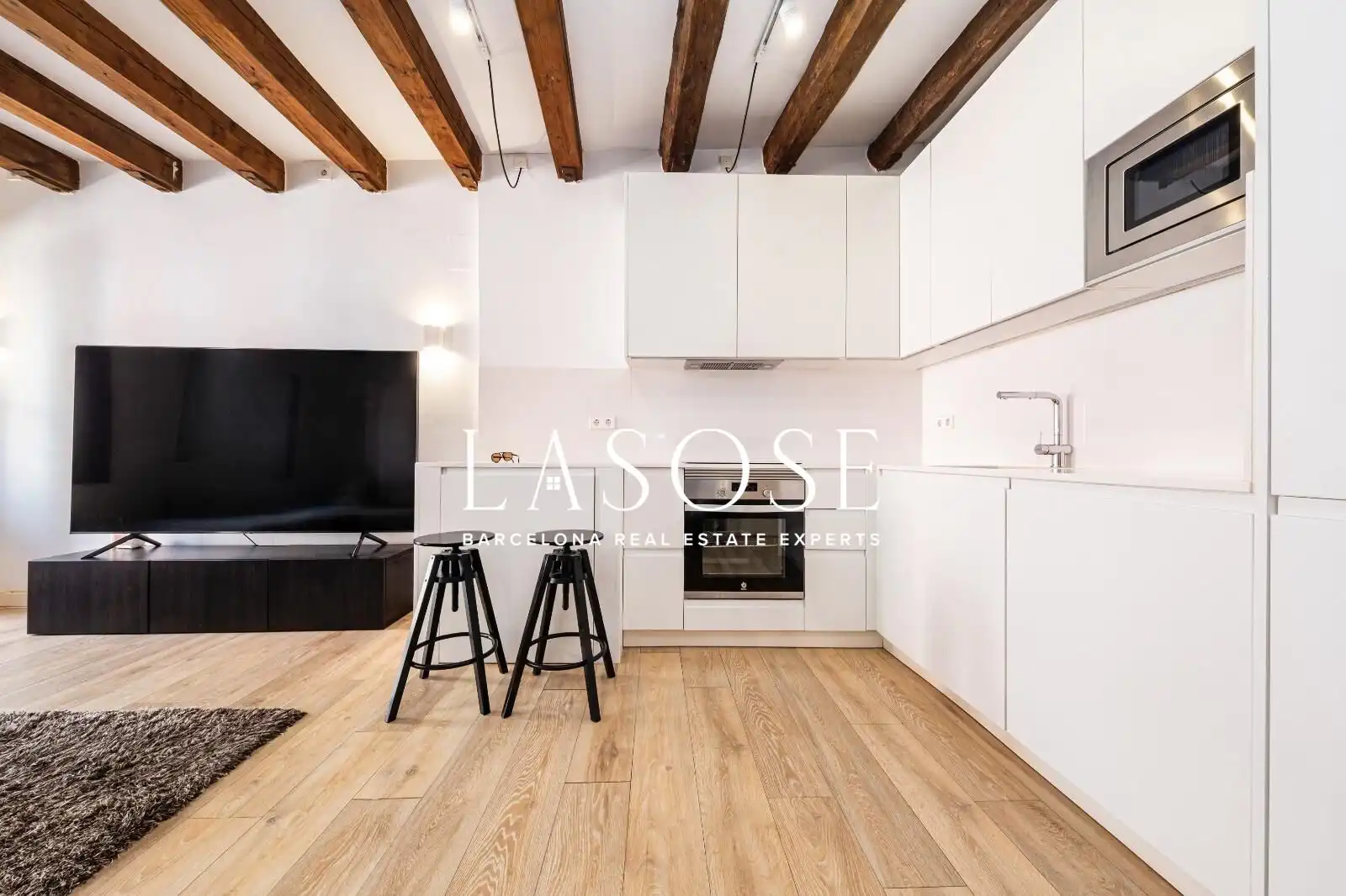 Küche von Dachboden zum Verkauf in Barcelona mit Klimaanlage, Heizung und Terrasse