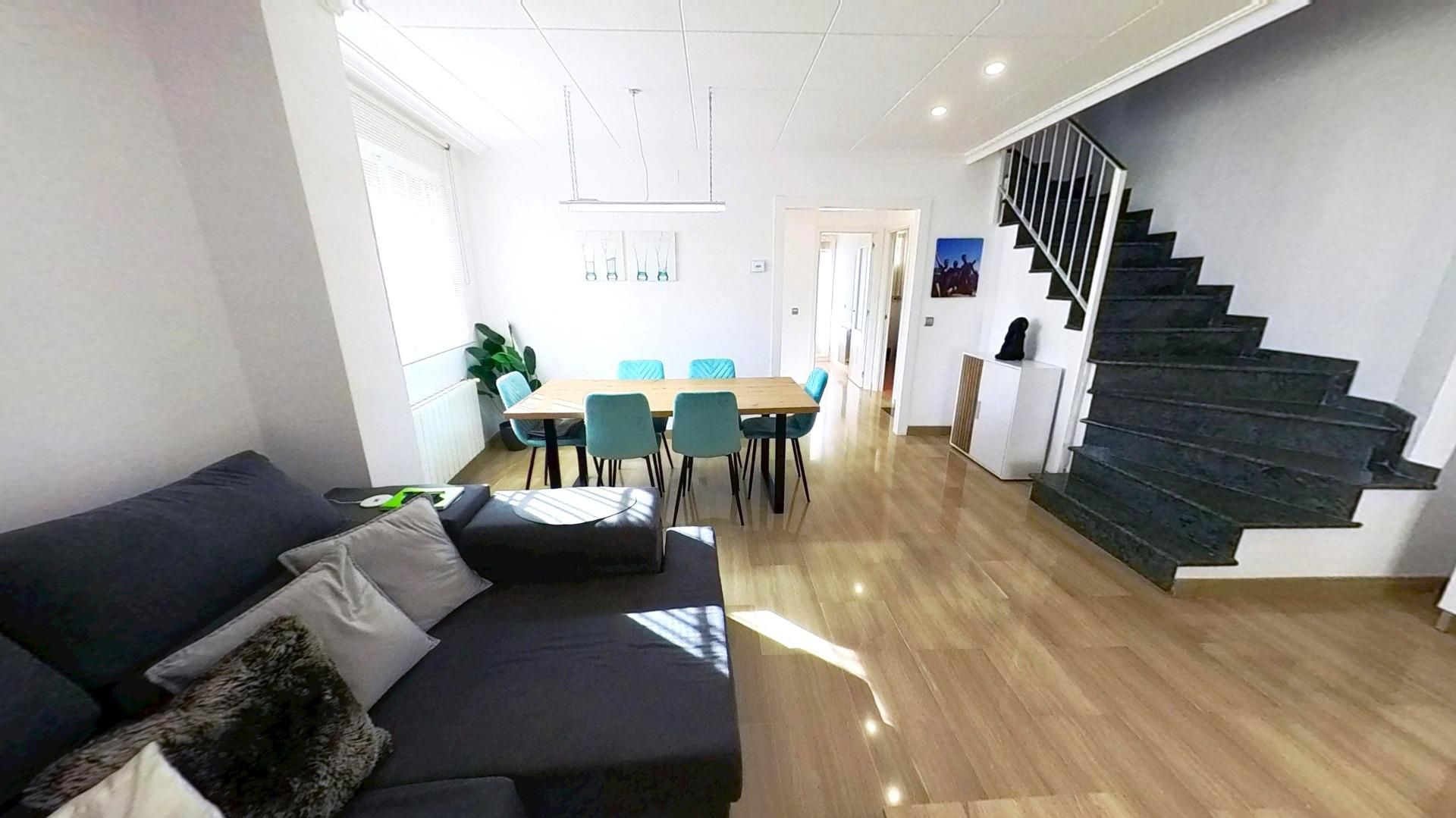 Sala d'estar de Casa o xalet en venda en Picanya amb Aire condicionat, Calefacció i Terrassa