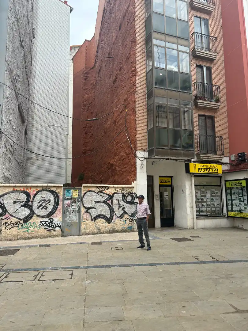 Außenansicht von Residential zum Verkauf in Burgos