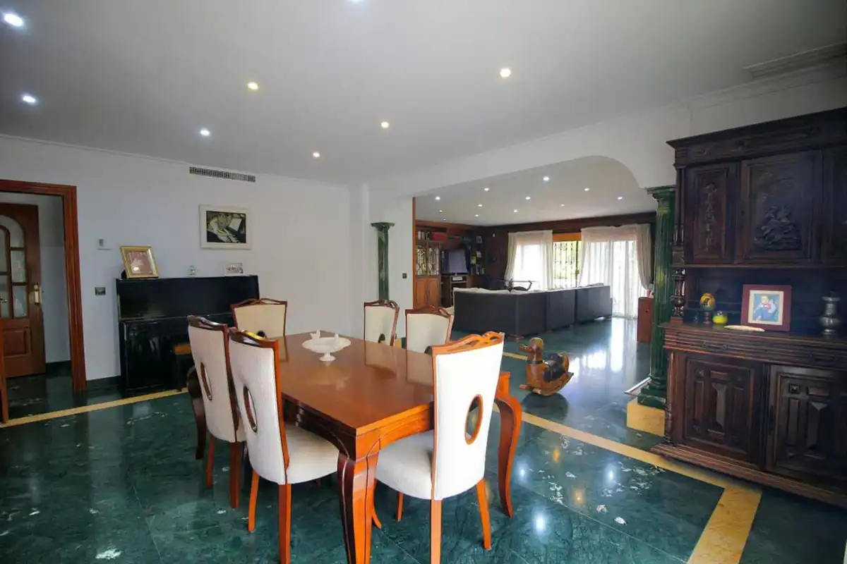 Chalet con piscina en venta en Avenida Manuel Mena Palma 50, imagen 14