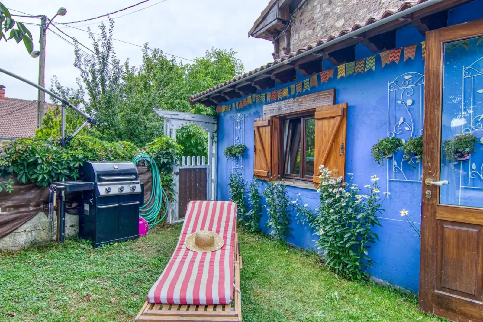 Jardín de Casa o chalet en venta en Hermandad de Campoo de Suso con Terraza, Piscina y Amueblado