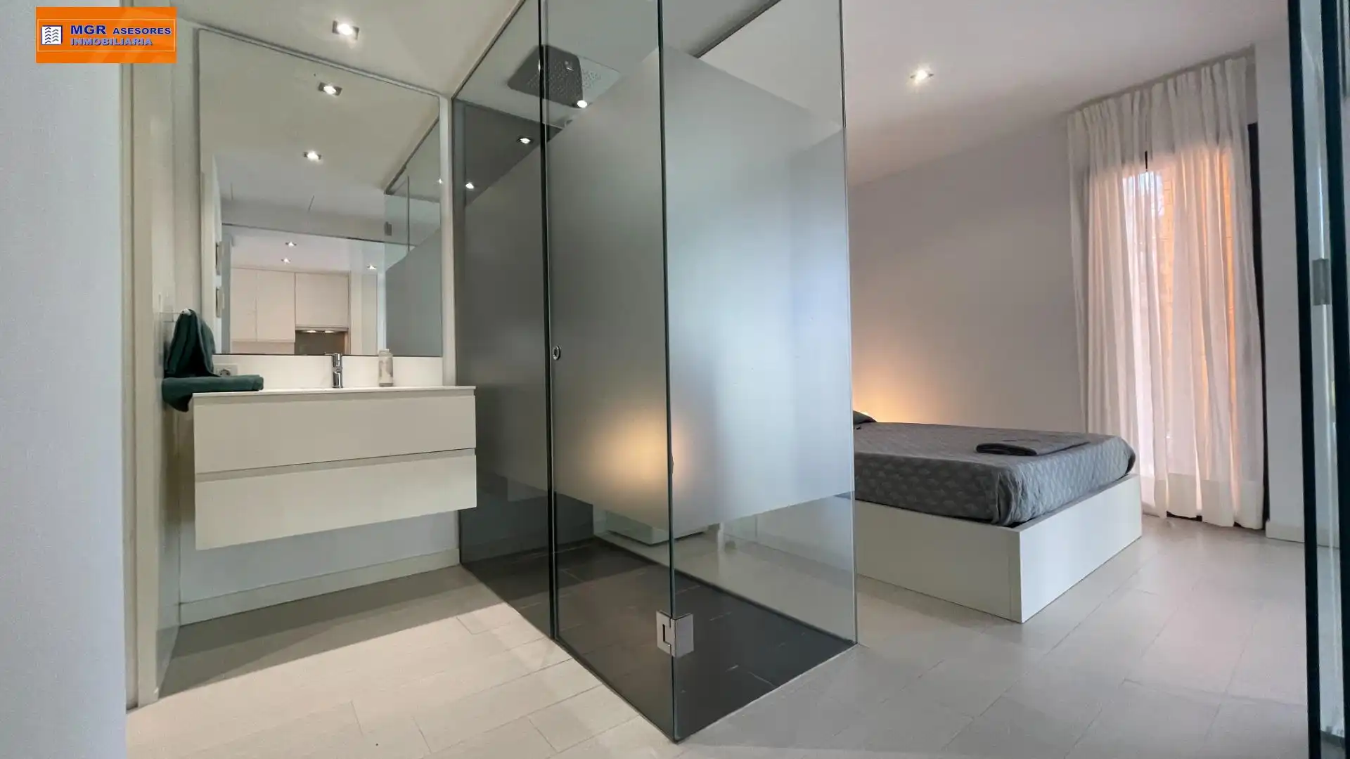 Bathroom of Apartments for rent in  Palma de Mallorca  with Air Conditioner, Heating and Terrace