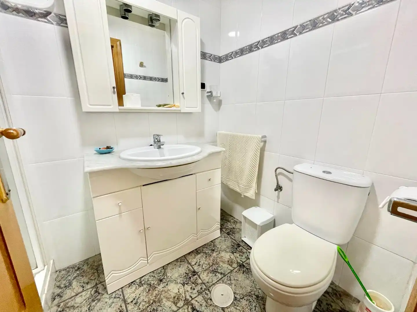 Bany de Casa o xalet de lloguer en Los Alcázares amb Aire condicionat, Moblat i Rentadora