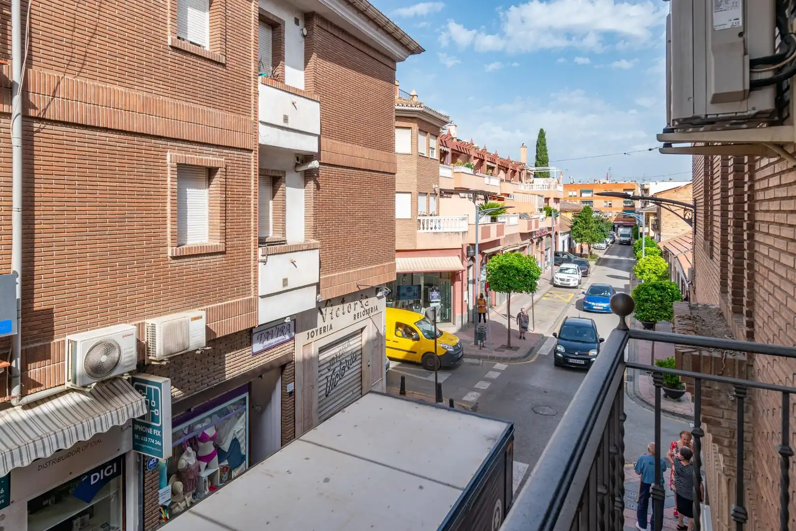 Außenansicht von Wohnung zum Verkauf in Armilla mit Klimaanlage, Heizung und Terrasse