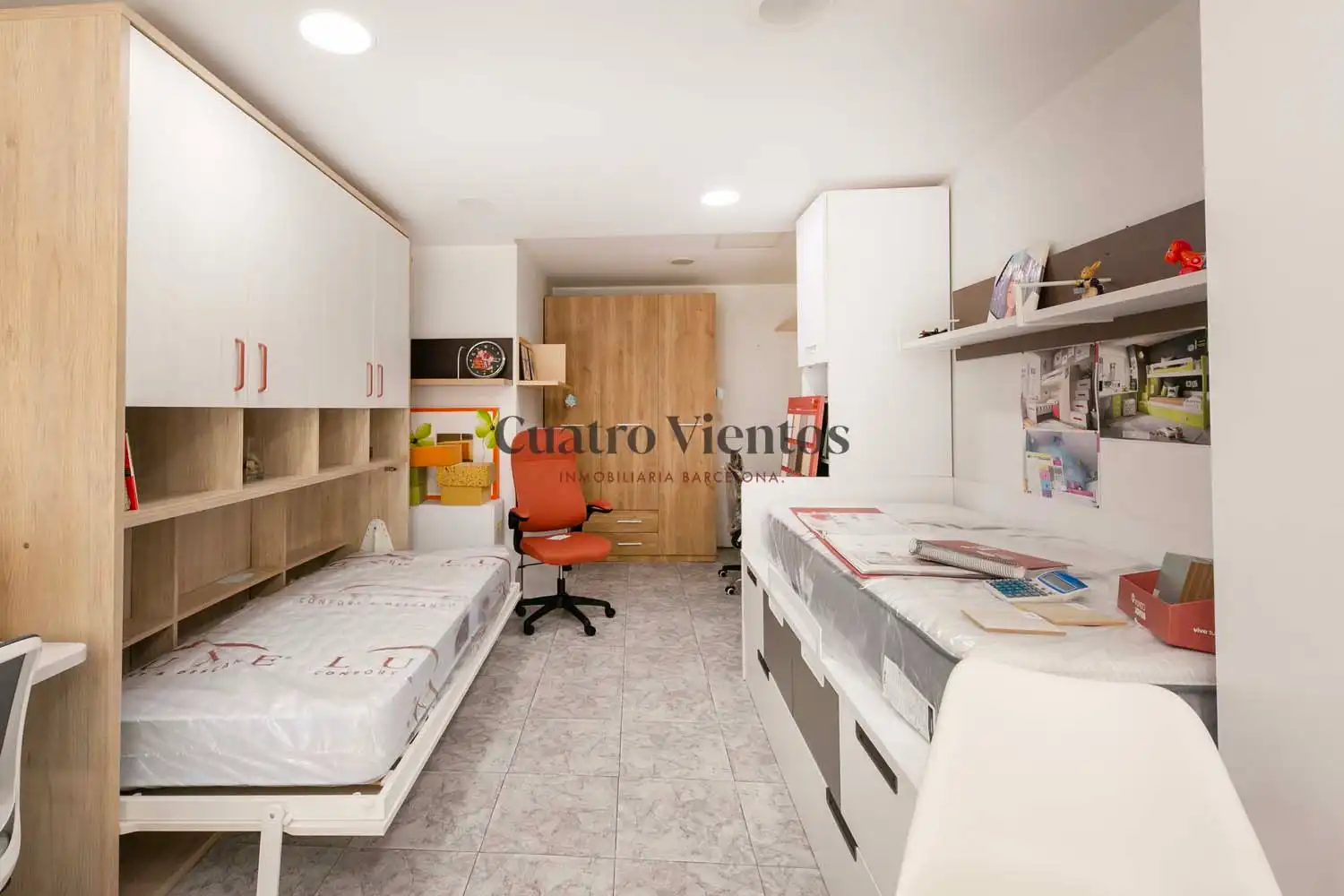 Habitación de Local en venta en Barcelona con Terraza