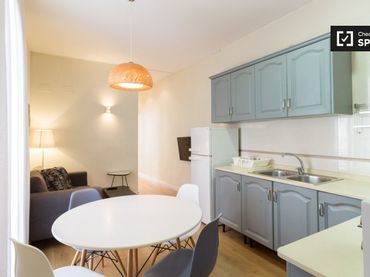 Wohnung mit Balkon zur Miete in Gràcia
