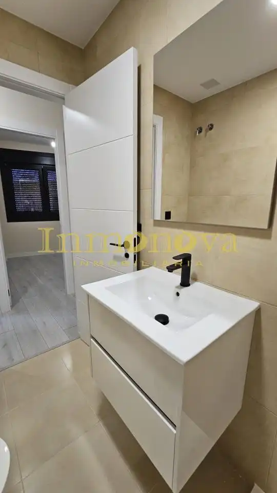 Badezimmer von Wohnung zum Verkauf in Ribeira mit Heizung