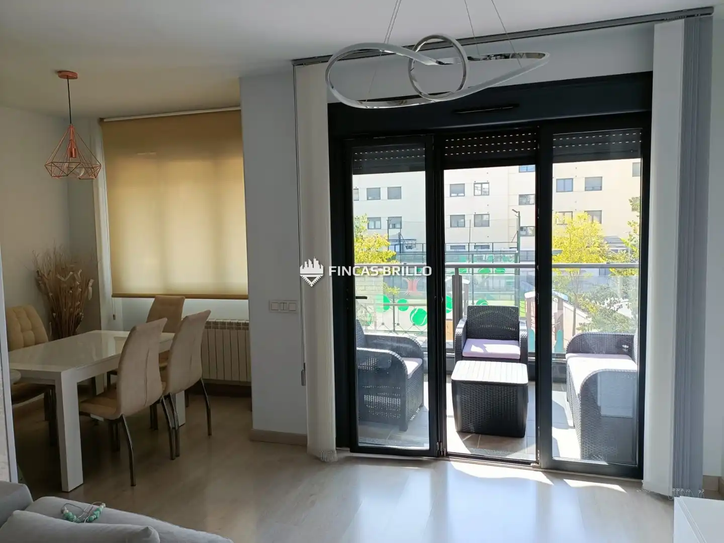 Wohnung zum Verkauf in Cáceres mit Heizung, Terrasse und Abstellraum
