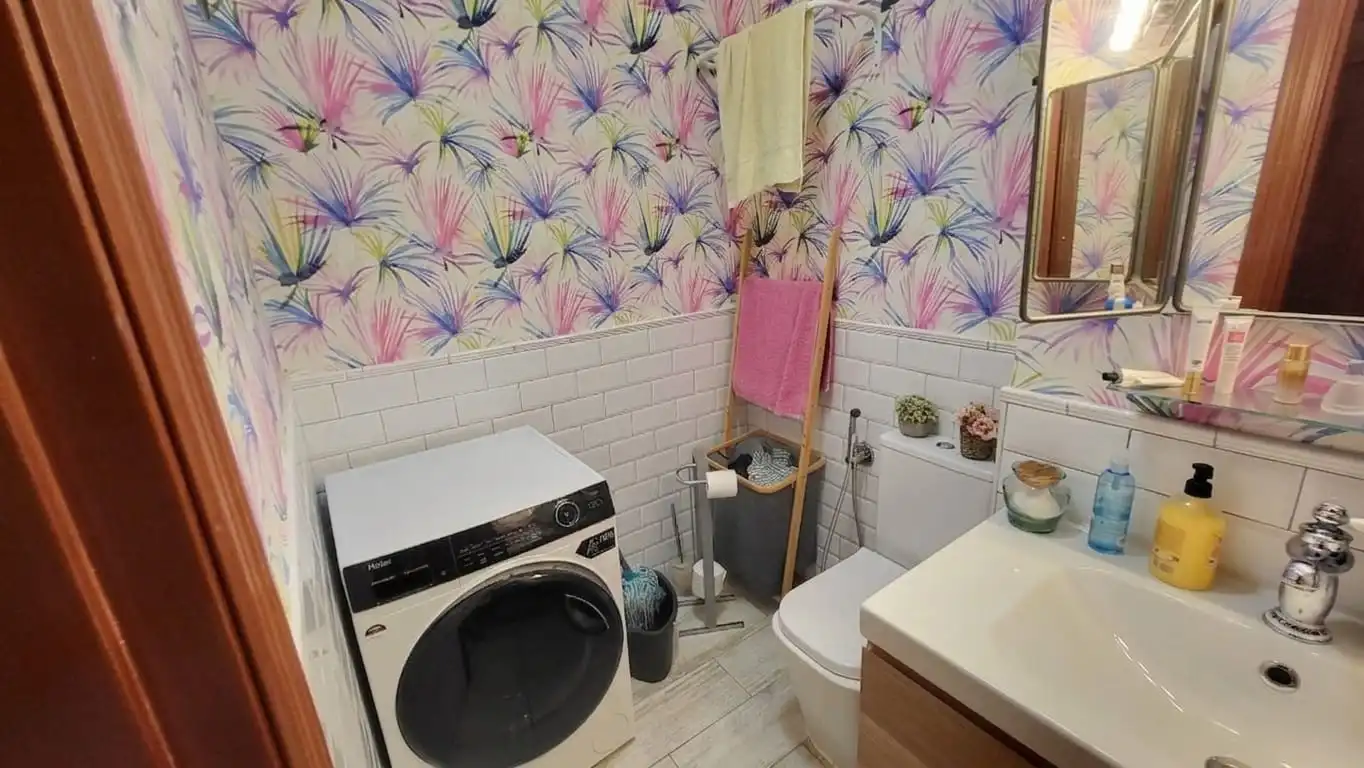 Baño de Piso en venta en Rincón de la Victoria con Aire acondicionado, Trastero y Amueblado