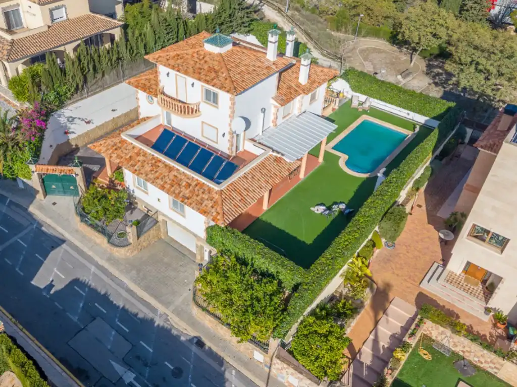 Casa amb piscina en venda a Calle Safareig 12, imagen 2