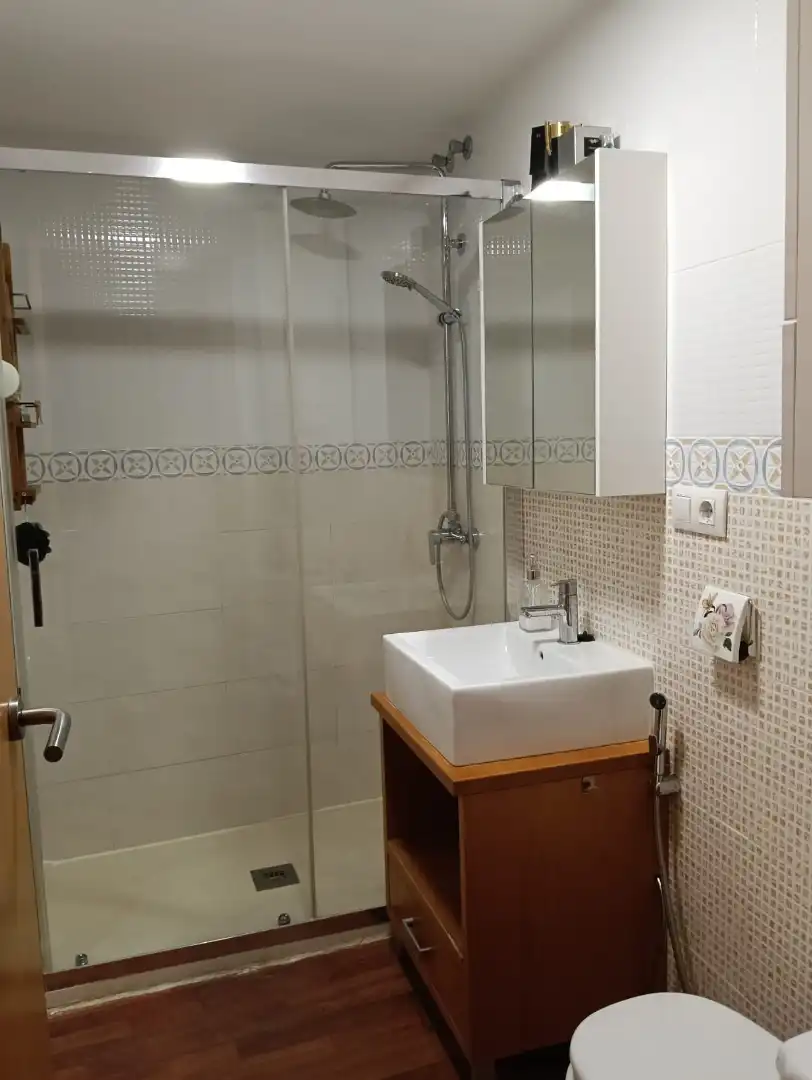 Baño de Estudio de alquiler en Xàtiva con Aire acondicionado, Calefacción y Parquet