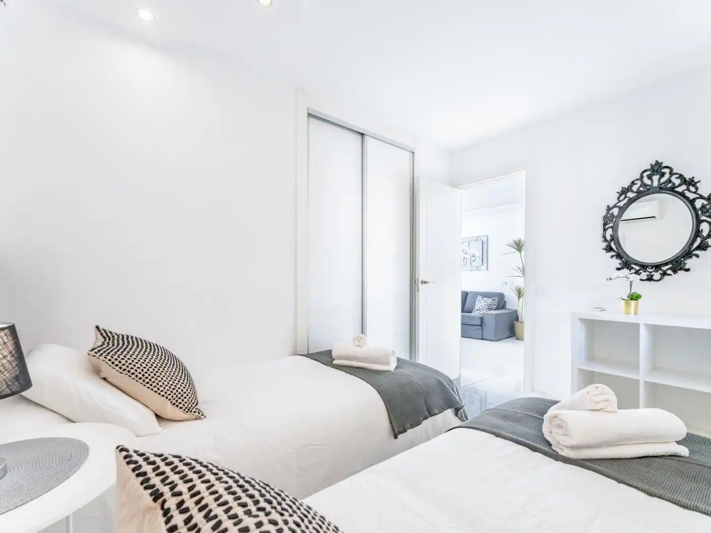 Bedroom of Apartments for sale in Benalmádena  with Air Conditioner, Furnished and Internet