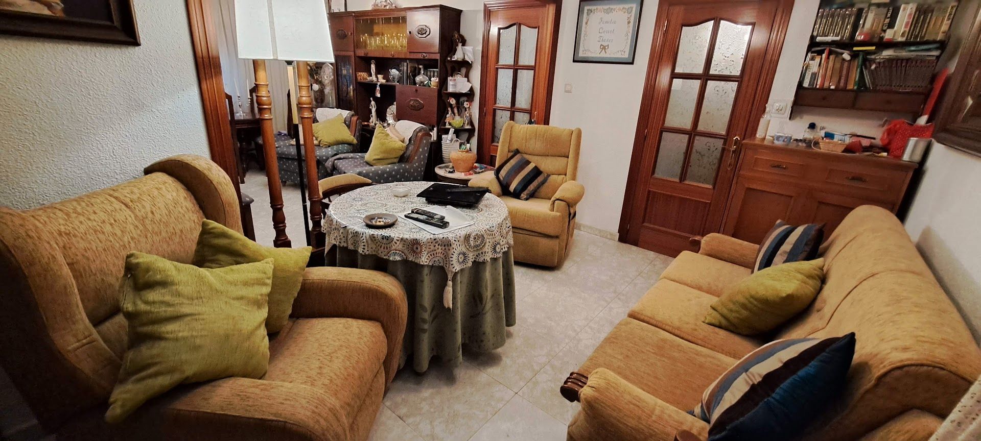 Sala d'estar de Casa o xalet en venda en Puertollano amb Calefacció, Terrassa i Traster