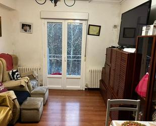Sala d'estar de Pis en venda en Estella / Lizarra amb Calefacció, Terrassa i Moblat