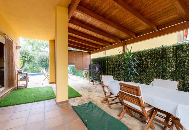 Casa-chalet en Venta en Aiguaviva