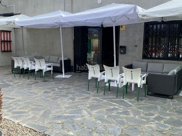 Locale commerciale in vendita a B-402 23