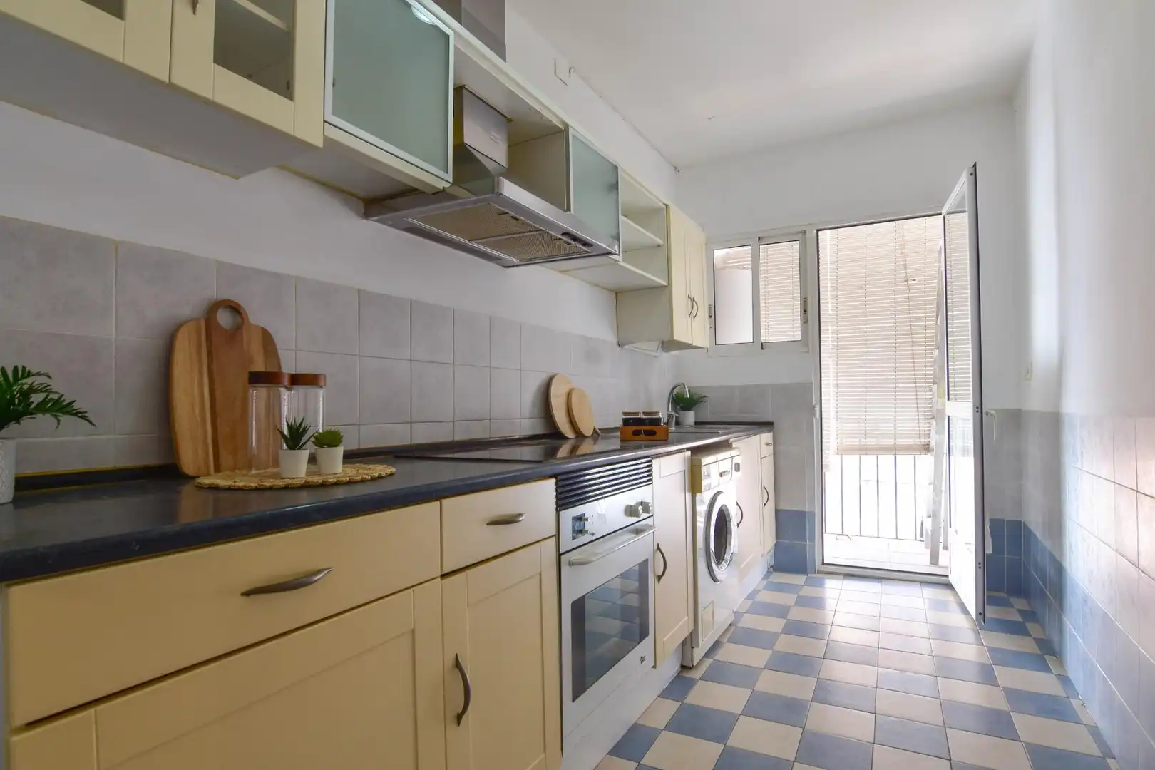 Cocina de Piso en venta en Valencia con Aire acondicionado