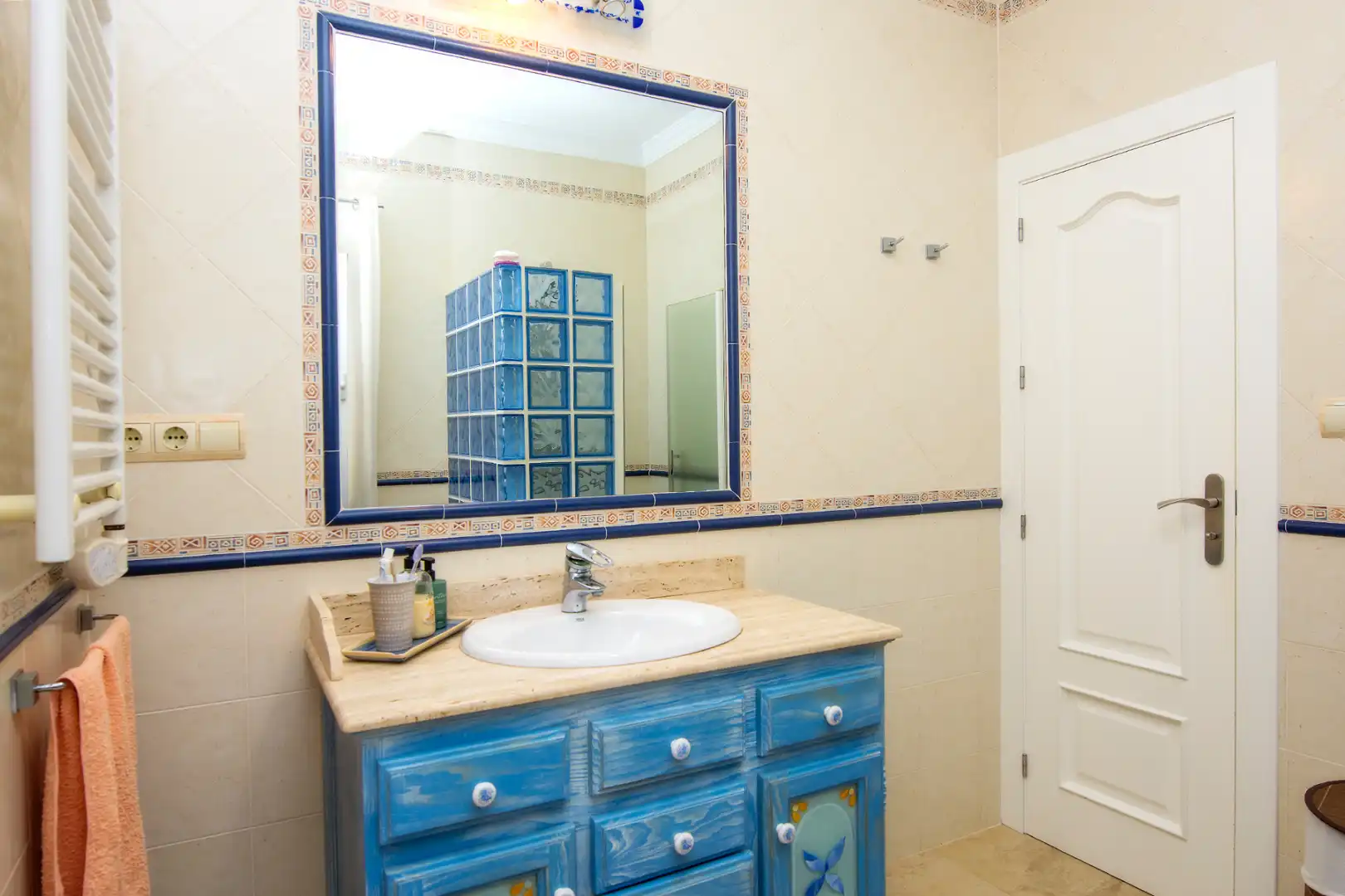 Baño de Casa o chalet en venta en Carboneras con Aire acondicionado, Calefacción y Jardín privado