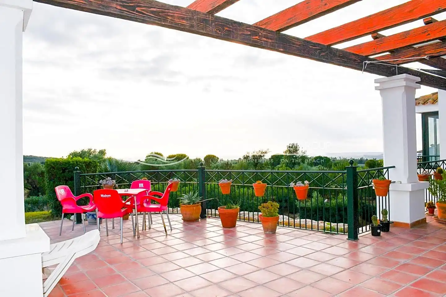 Terrassa de Casa o xalet en venda en Arcos de la Frontera amb Aire condicionat, Calefacció i Jardí privat
