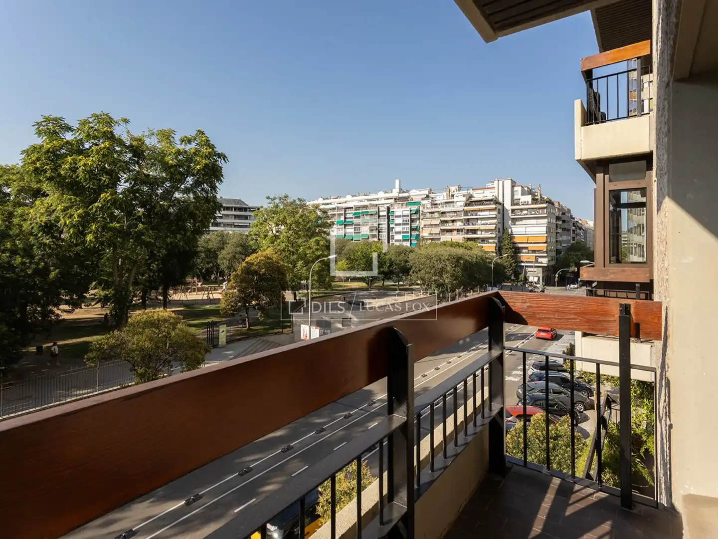Außenansicht von Wohnung zur Miete in Barcelona mit Klimaanlage und Heizung