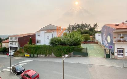 Vista exterior de Pis en venda en Santiago de Compostela  amb Terrassa